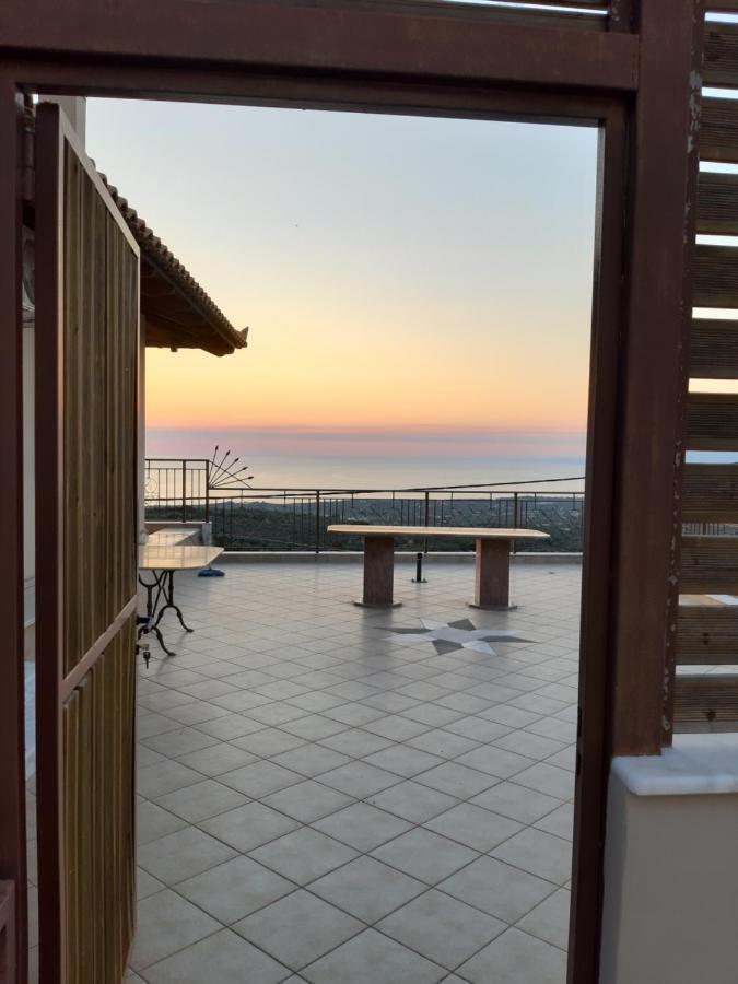 קיפריסיה -Tsiakos Apartment- In Vryses מראה חיצוני תמונה